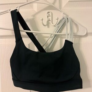 Athleta train free sports bra size XS